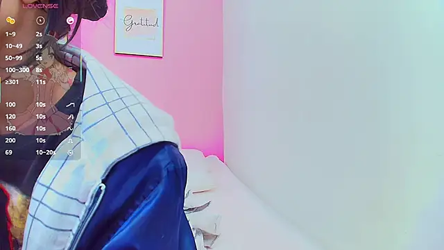 Snapshot of yourcuteneighbourr chatting on 02/11/25, 03:08 yourcuteneighbourr online show from 02/11/25, 03:08