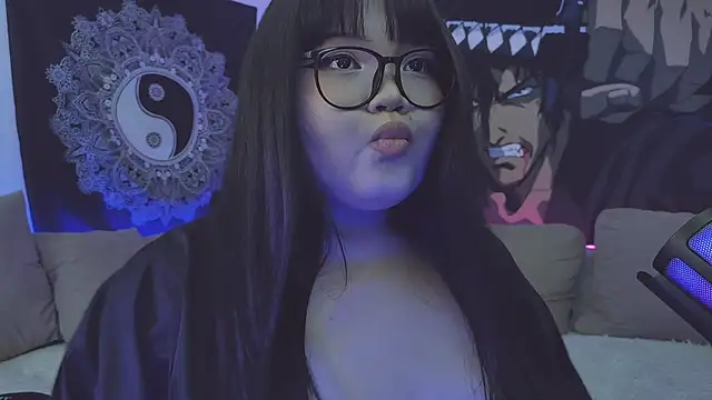 LeyaKan online show from 01/19/25, 09:45