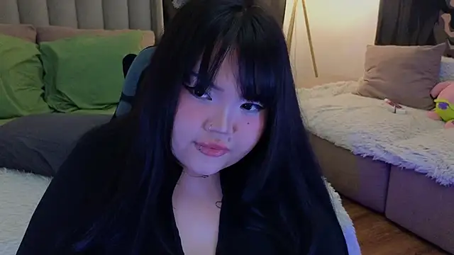 LeyaKan online show from 03/12/25, 09:03