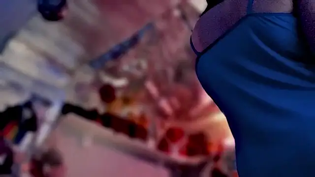 gurlnips online show from 01/18/25, 06:24