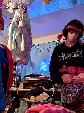 gurlnips online show from 01/27/25, 06:19