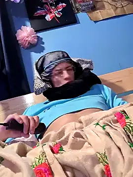 gurlnips online show from 01/31/25, 02:58
