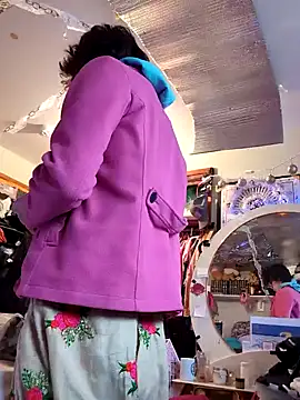 gurlnips online show from 01/31/25, 10:52