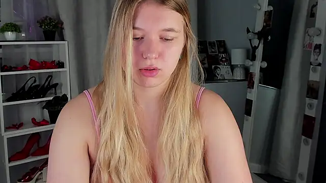 Rebecca Kelly online show from 10/14/25, 02:12