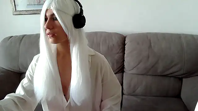 Snapshot of HilmarZ chatting on 10/30/25, 11:33 HilmarZ online show from 10/30/25, 11:33