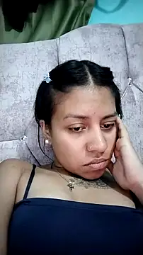 Snapshot of Tiphanydirty3 chatting on 09/20/25, 04:35 Tiphanydirty3 online show from 09/20/25, 04:35