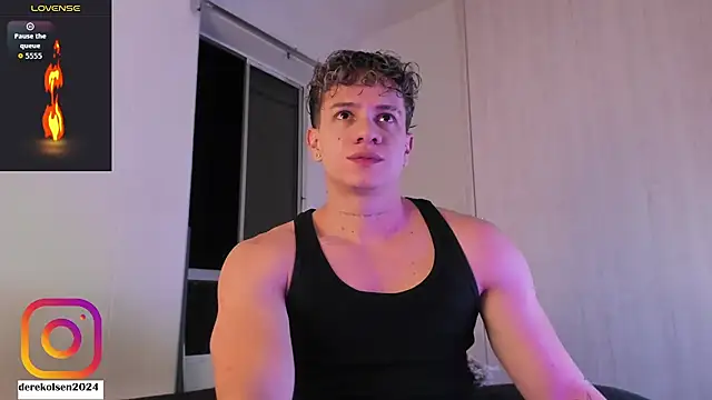 Snapshot of DerekOlsen chatting on 10/17/25, 02:37 DerekOlsen online show from 10/17/25, 02:37