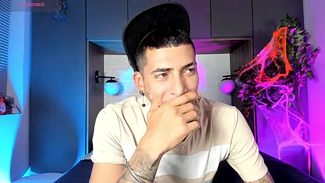 DrakeNeumann online show from 11/06/25, 06:31