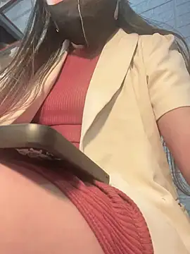 Snapshot of Tina_995 chatting on 12/26/24, 07:13 Tina 995 online show from 12/26/24, 07:13