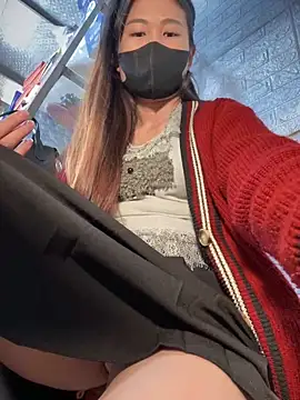 Snapshot of Tina_995 chatting on 01/18/25, 07:07 Tina 995 online show from 01/18/25, 07:07