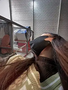 Snapshot of Tina_995 chatting on 01/19/25, 07:36 Tina 995 online show from 01/19/25, 07:36