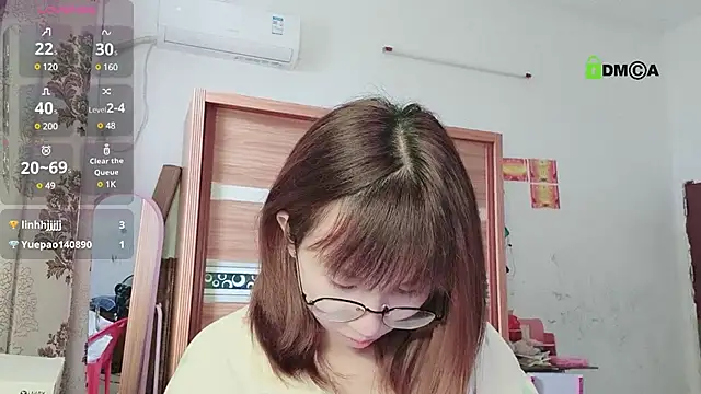 Snapshot of Lili_666 chatting on 02/21/25, 05:46 Lili 666 online show from 02/21/25, 05:46