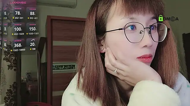 Snapshot of Lili_666 chatting on 03/06/25, 05:11 Lili 666 online show from 03/06/25, 05:11
