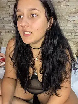 Snapshot of saray_gomez22 chatting on 01/02/25, 07:01 saray gomez22 online show from 01/02/25, 07:01