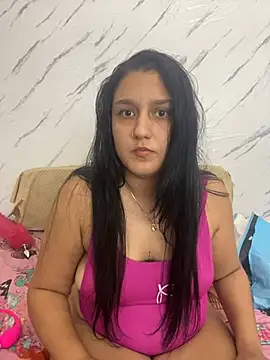 Snapshot of saray_gomez22 chatting on 03/10/25, 01:34 saray gomez22 online show from 03/10/25, 01:34