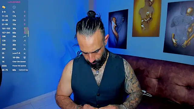 Snapshot of mr_maik chatting on 10/05/25, 10:07 mr maik online show from 10/05/25, 10:07