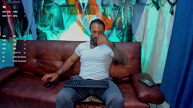 Snapshot of mr_maik chatting on 11/04/25, 05:45 mr maik online show from 11/04/25, 05:45