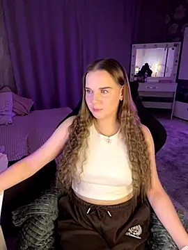 Snapshot of Lexi_noah chatting on 10/24/25, 09:33 Lexi noah online show from 10/24/25, 09:33