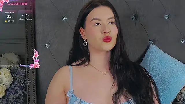 TrishaWinslet online show from 01/11/25, 03:42