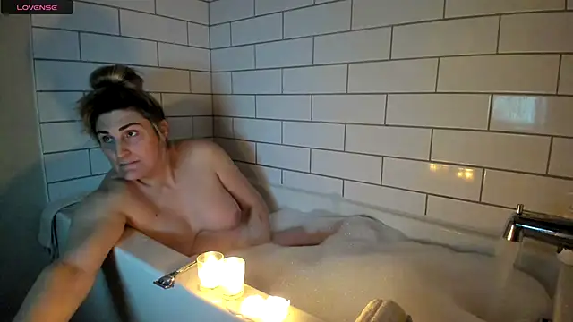 ImLeanneLawson online show from 02/24/25, 11:41