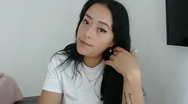 Snapshot of jjulietha95 chatting on 12/17/24, 11:28 jjulietha95 online show from 12/17/24, 11:28