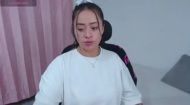 Snapshot of jjulietha95 chatting on 03/03/25, 03:52 jjulietha95 online show from 03/03/25, 03:52