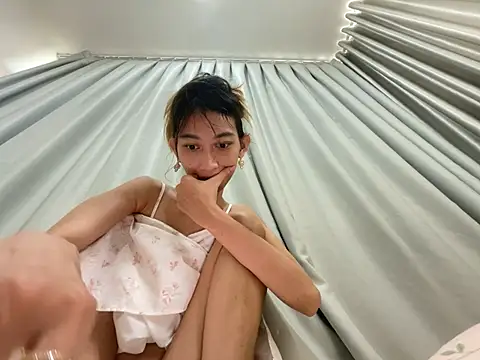 Snapshot of cave18hot chatting on 02/25/25, 02:14 cave18hot online show from 02/25/25, 02:14