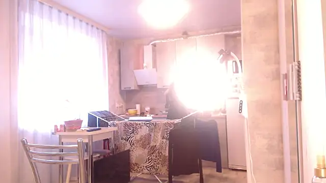 Snapshot of DanaPerezX chatting on 09/15/25, 03:39 DanaPerezX online show from 09/15/25, 03:39