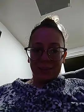 Snapshot of miss_hanna07 chatting on 10/25/25, 01:02 miss hanna07 online show from 10/25/25, 01:02