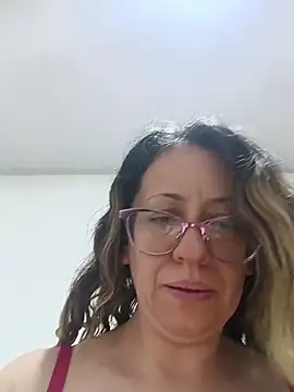 Snapshot of miss_hanna07 chatting on 10/26/25, 01:17 miss hanna07 online show from 10/26/25, 01:17