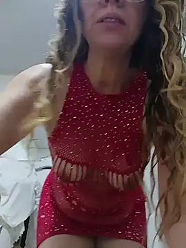 Snapshot of miss_hanna07 chatting on 10/30/25, 03:08 miss hanna07 online show from 10/30/25, 03:08