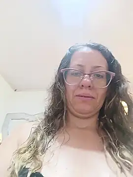 Snapshot of miss_hanna07 chatting on 11/01/25, 05:15 miss hanna07 online show from 11/01/25, 05:15