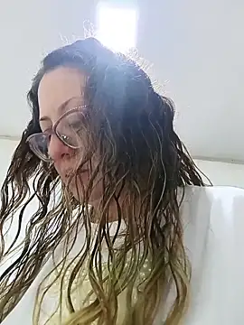 Snapshot of miss_hanna07 chatting on 11/09/25, 12:31 miss hanna07 online show from 11/09/25, 12:31