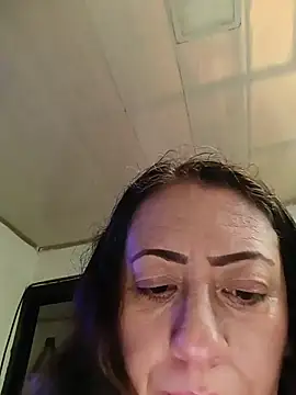 Snapshot of miss_hanna07 chatting on 11/15/25, 03:52 miss hanna07 online show from 11/15/25, 03:52