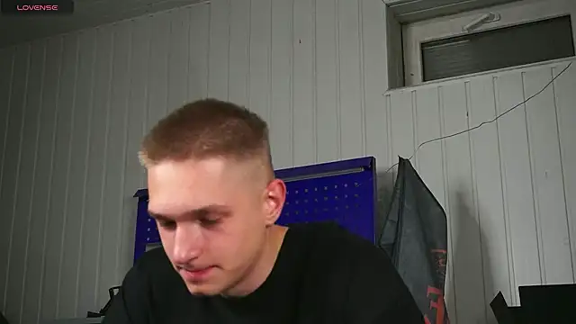 dustyn fox online show from 10/15/25, 04:51