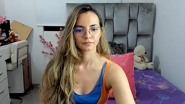 baby-miah online show from 12/05/24, 06:32