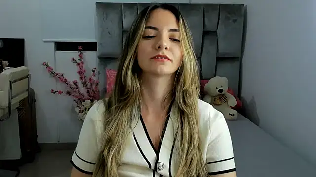 baby-miah online show from 01/05/25, 04:36