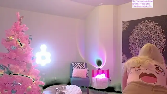 Snapshot of MissyRoulette chatting on 12/10/24, 05:50 MissyRoulette online show from 12/10/24, 05:50