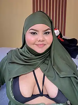 Snapshot of _Shara_Handal_ chatting on 02/16/25, 04:32 Shara Handal online show from 02/16/25, 04:32