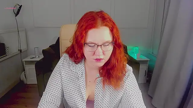 Snapshot of GeorginiaGrimes chatting on 12/12/24, 10:34 GeorginiaGrimes online show from 12/12/24, 10:34