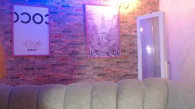 Snapshot of Laurita_b chatting on 03/20/25, 10:51 Laurita b online show from 03/20/25, 10:51