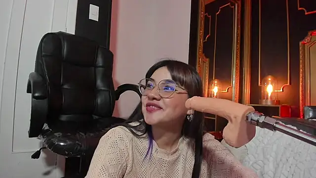 Snapshot of JeyLee chatting on 01/13/25, 05:44 JeyLee online show from 01/13/25, 05:44