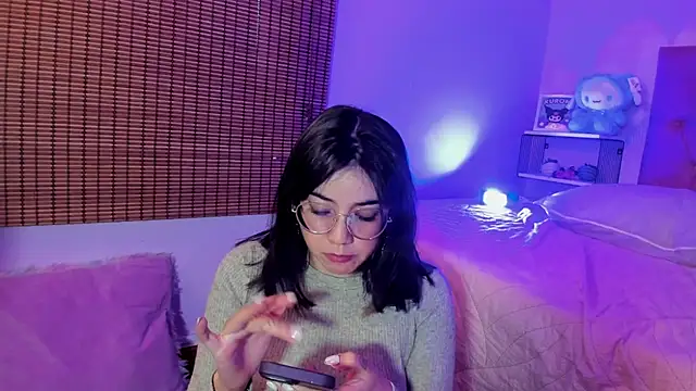 Snapshot of JeyLee chatting on 09/24/25, 11:13 JeyLee online show from 09/24/25, 11:13