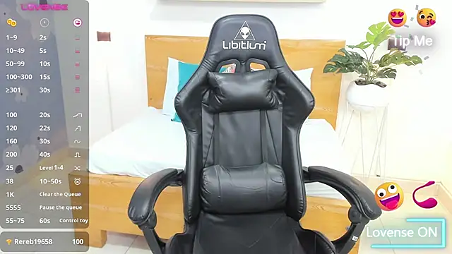 aixa 15 online show from 01/21/25, 03:21