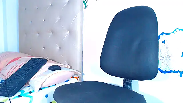 Megaanfox online show from 02/06/25, 10:32