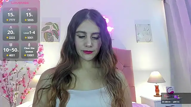 Snapshot of Samanthamillher10 chatting on 02/05/25, 03:31 Samanthamillher10 online show from 02/05/25, 03:31