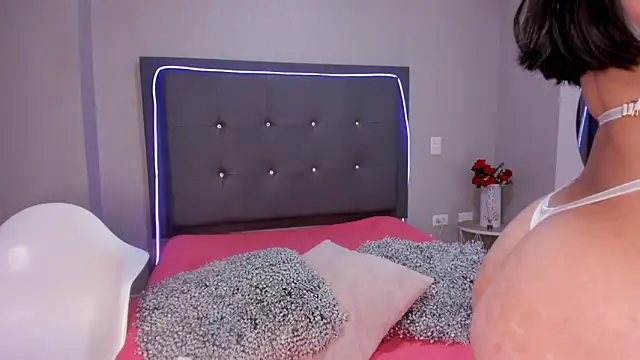 emma lye online show from 10/11/25, 09:02