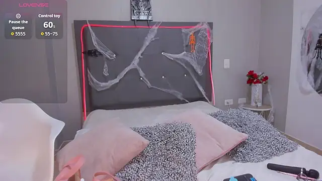 emma lye online show from 10/18/25, 09:04