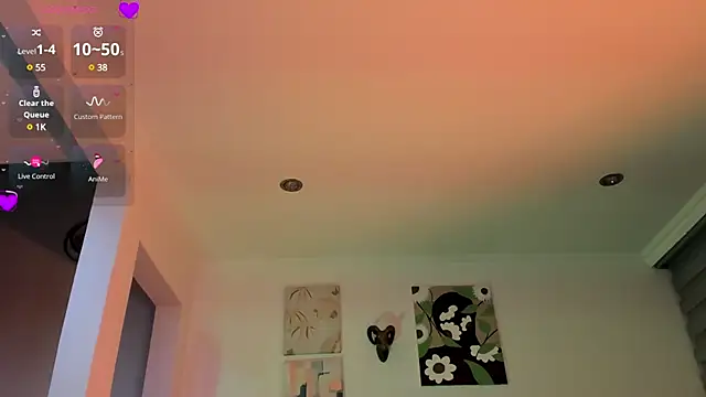 Snapshot of Louisaclaire chatting on 03/09/25, 04:49 Louisaclaire online show from 03/09/25, 04:49