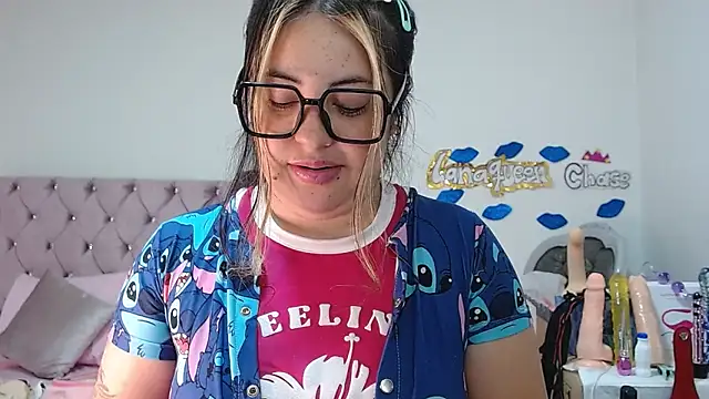 Snapshot of lanaqueen699 chatting on 01/20/25, 06:43 lanaqueen699 online show from 01/20/25, 06:43